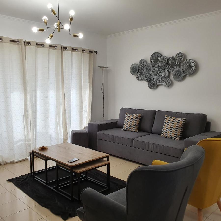 וילה פראנקה דו קמפו Black'Nyellow Place מראה חיצוני תמונה
